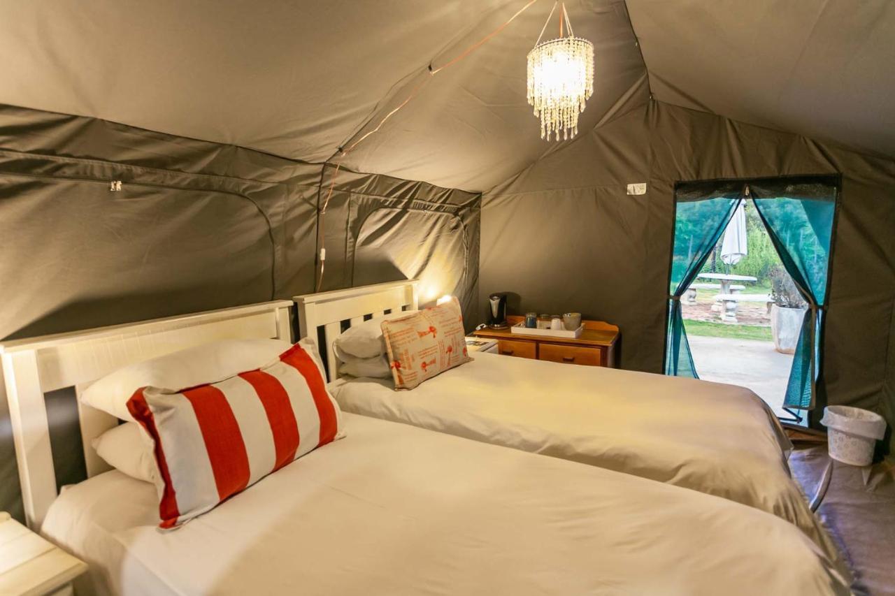 Schoemanshoek Glamping Oudtshoorn Buitenkant foto