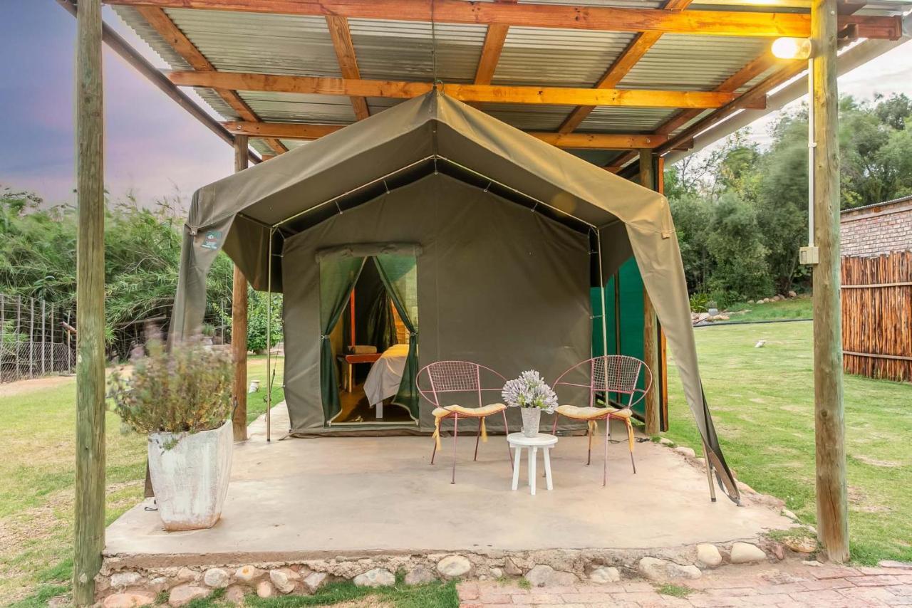 Schoemanshoek Glamping Oudtshoorn Buitenkant foto