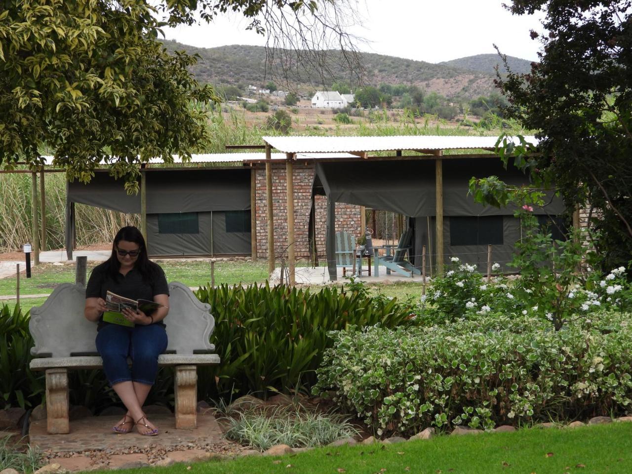 Schoemanshoek Glamping Oudtshoorn Buitenkant foto